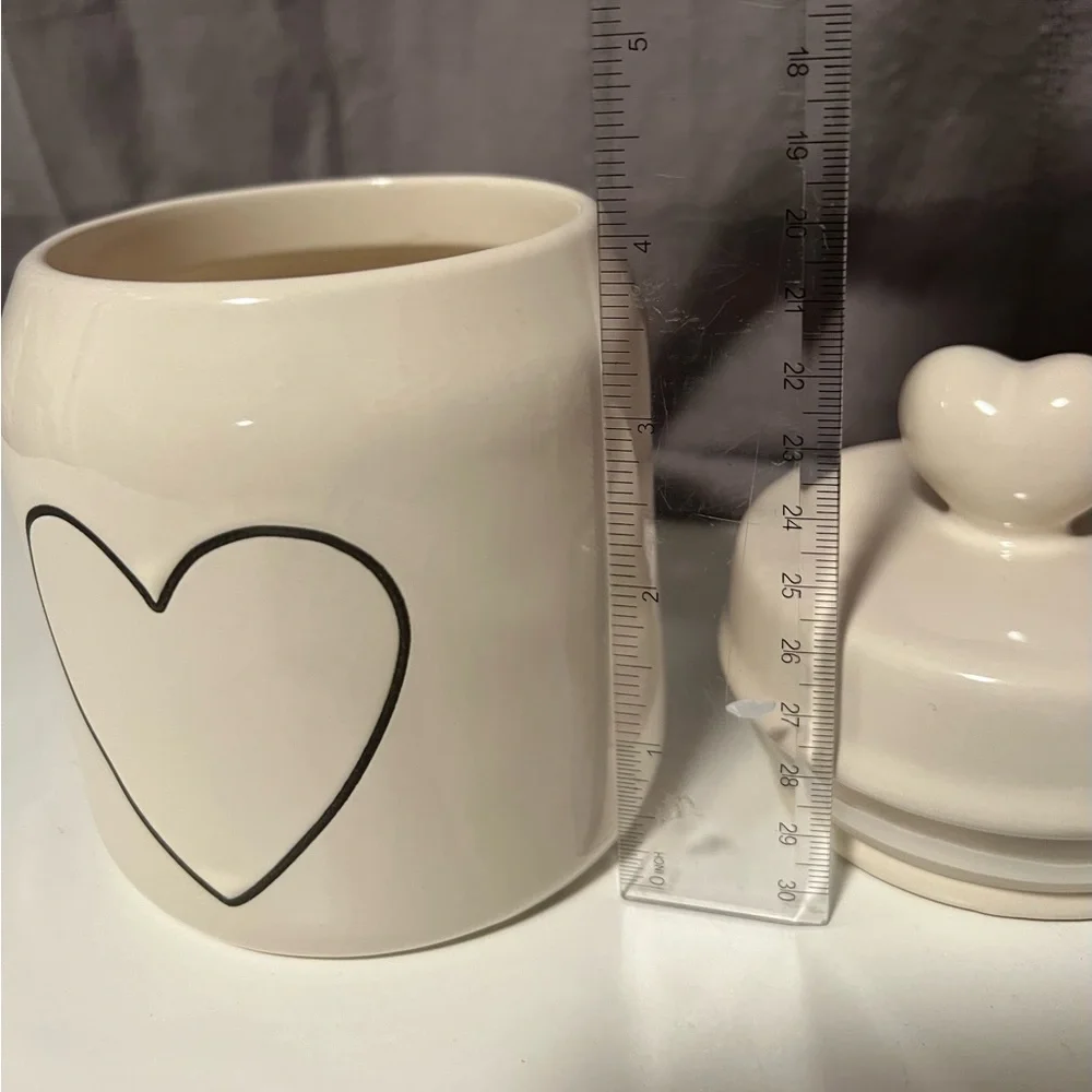 New Rae Dunn ivory canister with heart on the lid. - Picture 6 of 6